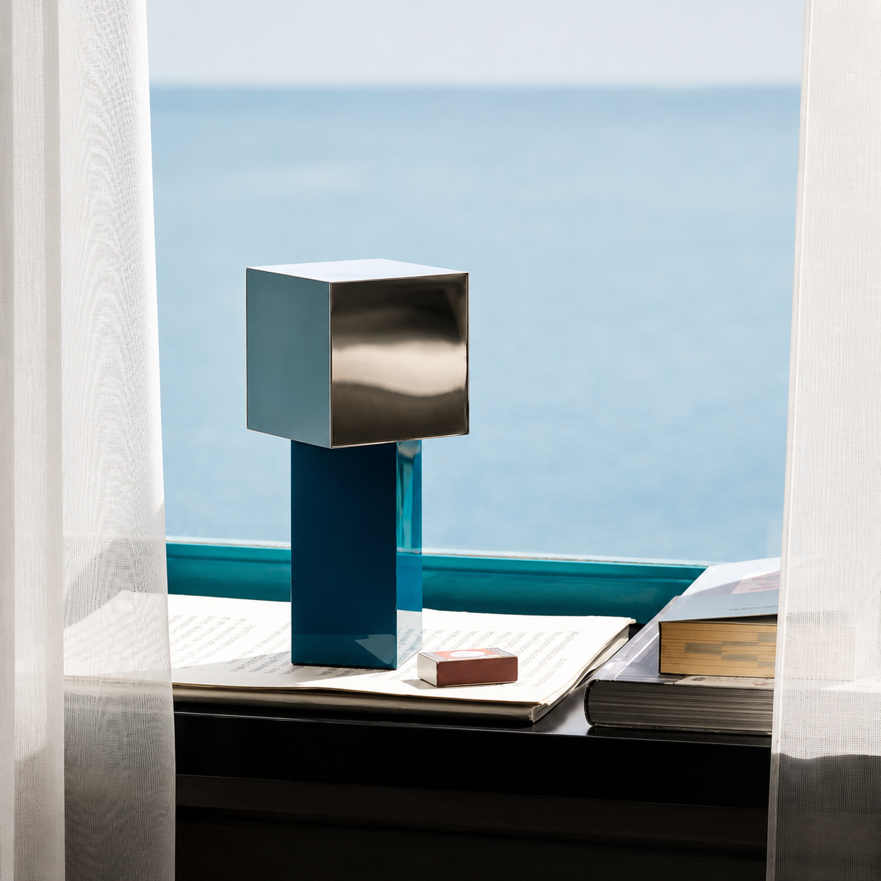 Metal Cube Desk Lamp