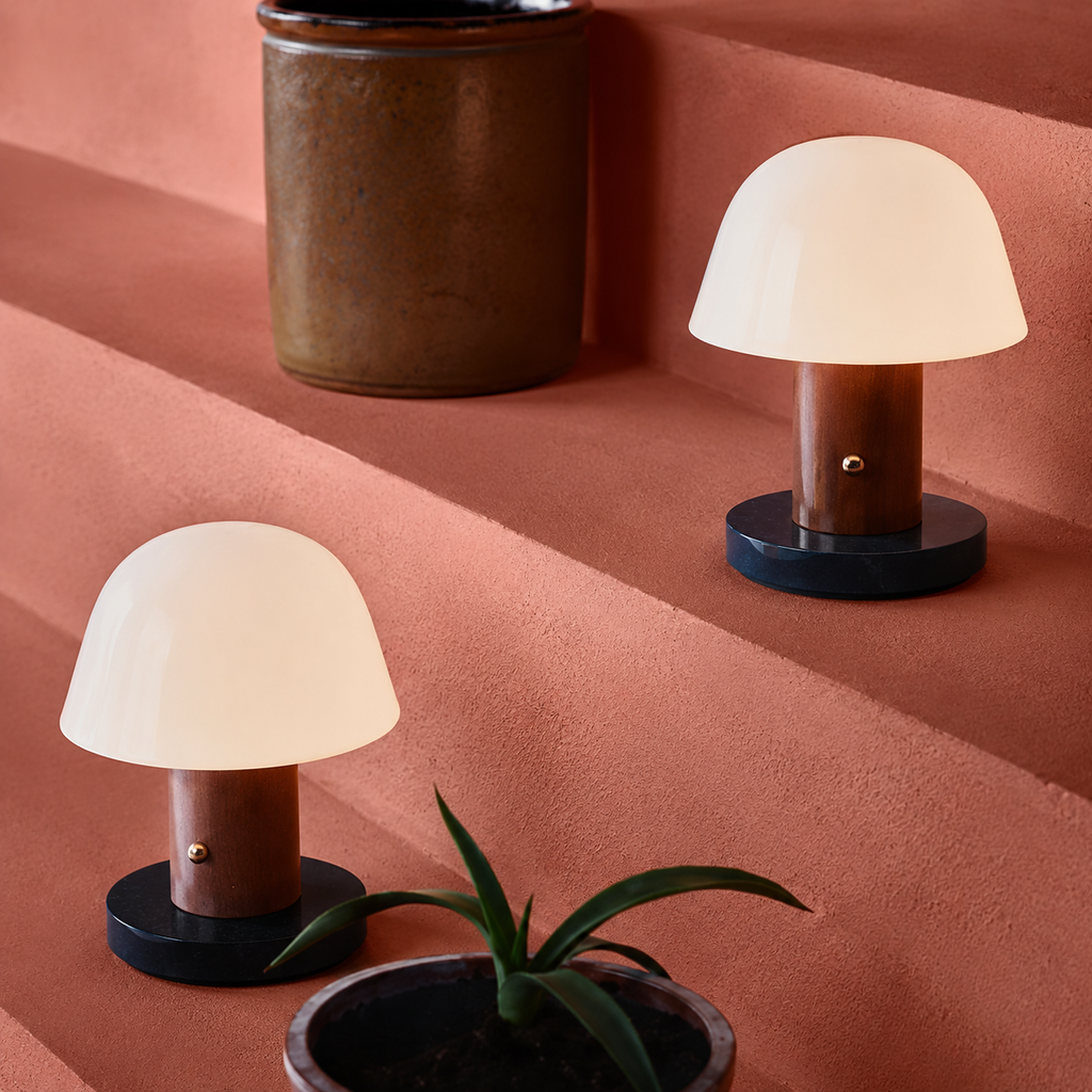 Retro Mushroom House Table Lamp
