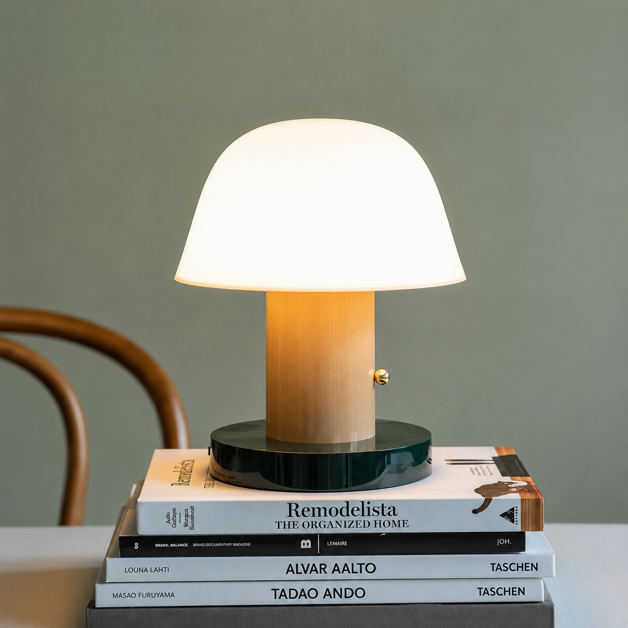 Retro Mushroom House Table Lamp