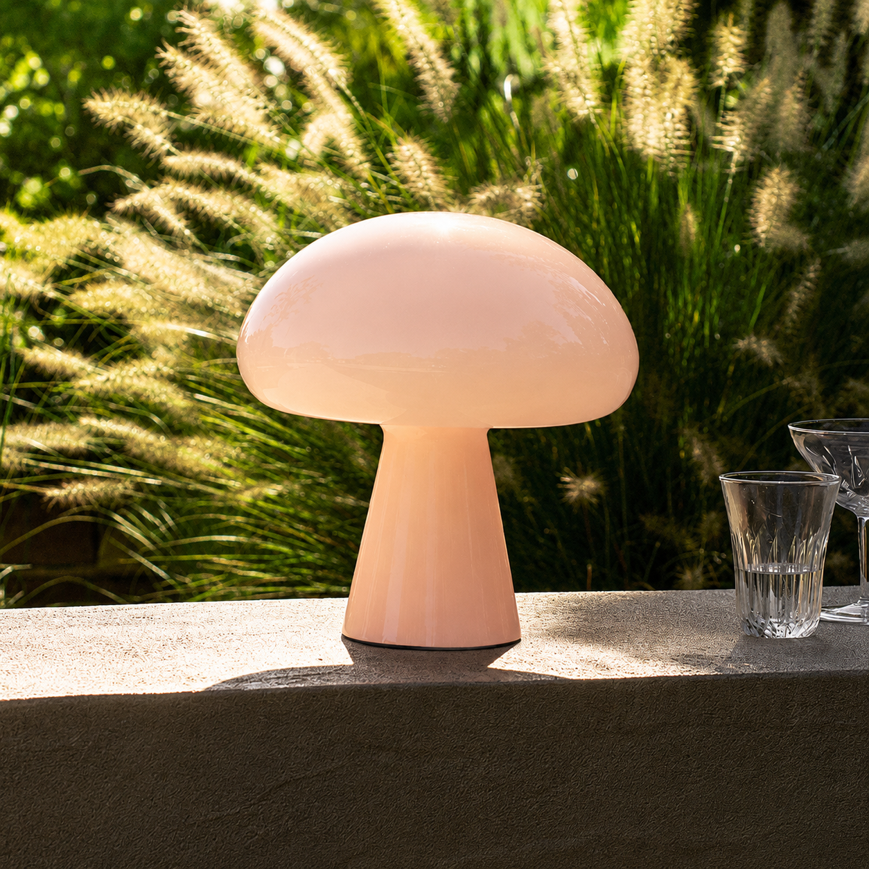 Glossy Mushroom Table Lamp